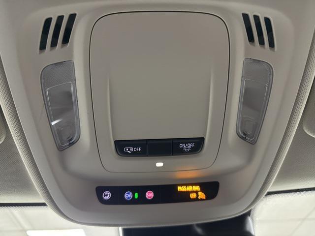 used 2023 Buick Envision car, priced at $21,995