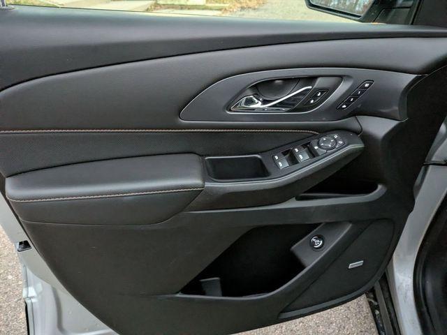 used 2021 Chevrolet Traverse car, priced at $31,995