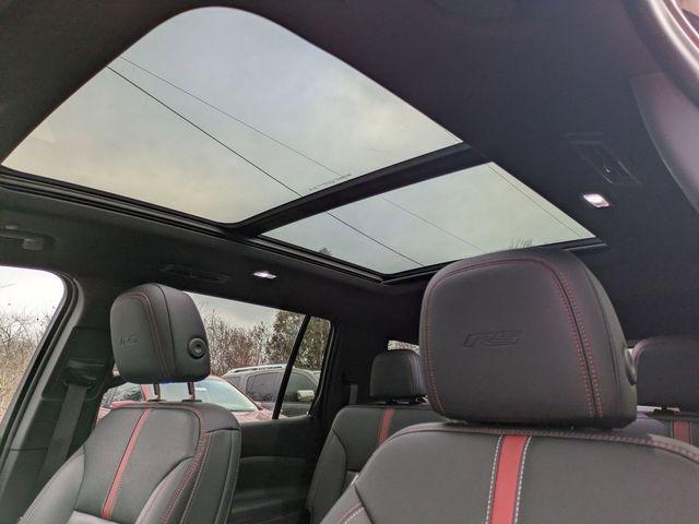 used 2024 Chevrolet Traverse car, priced at $47,995