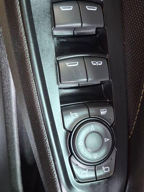 used 2023 Chevrolet Traverse car, priced at $35,495