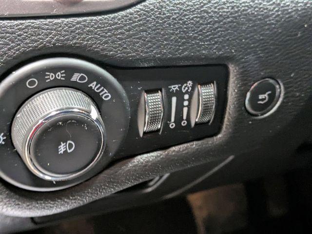 used 2021 Jeep Cherokee car, priced at $19,295