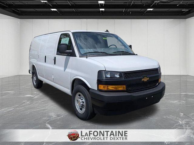 new 2025 Chevrolet Express 2500 car, priced at $4,354,879
