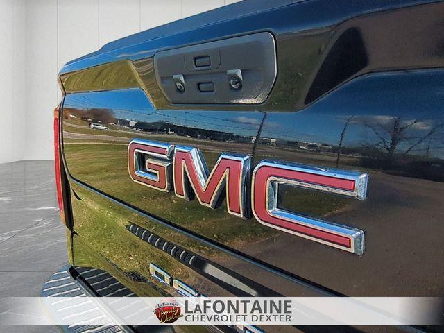 used 2021 GMC Sierra 1500 car, priced at $32,900