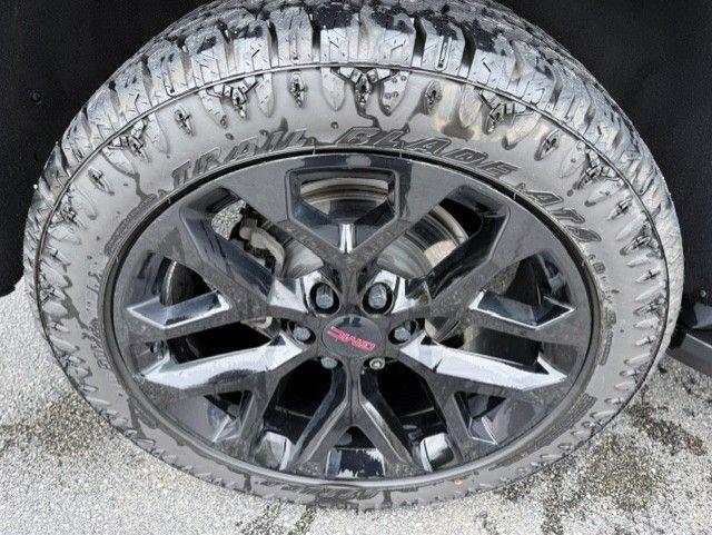 used 2023 GMC Yukon car, priced at $55,495