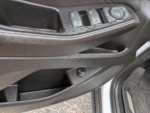 used 2023 Chevrolet Traverse car, priced at $29,055