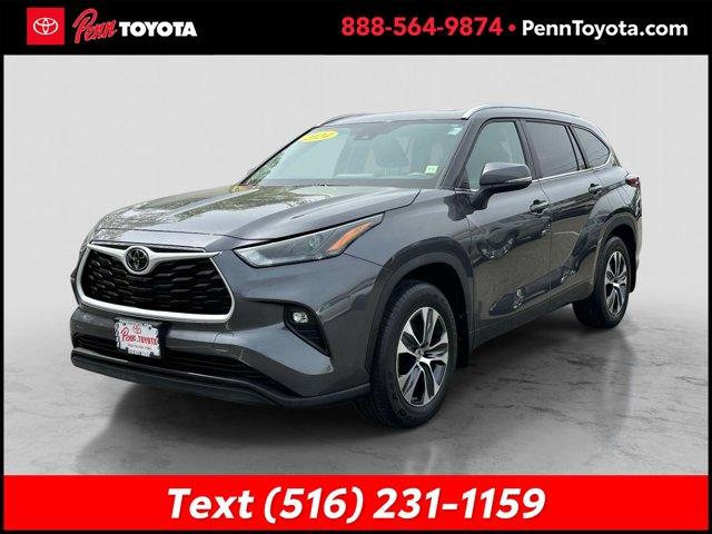 used 2024 Toyota Highlander car, priced at $40,484