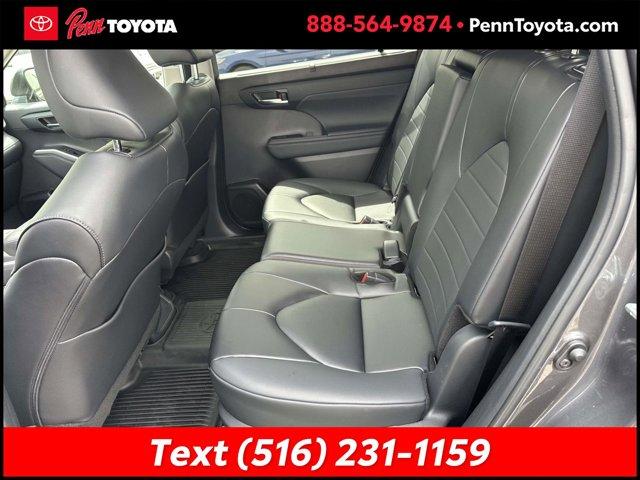 used 2024 Toyota Highlander car, priced at $40,484