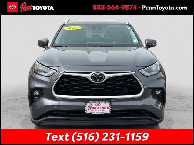used 2024 Toyota Highlander car, priced at $40,484