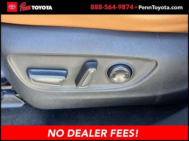 used 2022 Toyota Highlander car, priced at $33,791