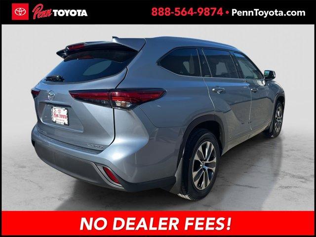 used 2021 Toyota Highlander car, priced at $28,843