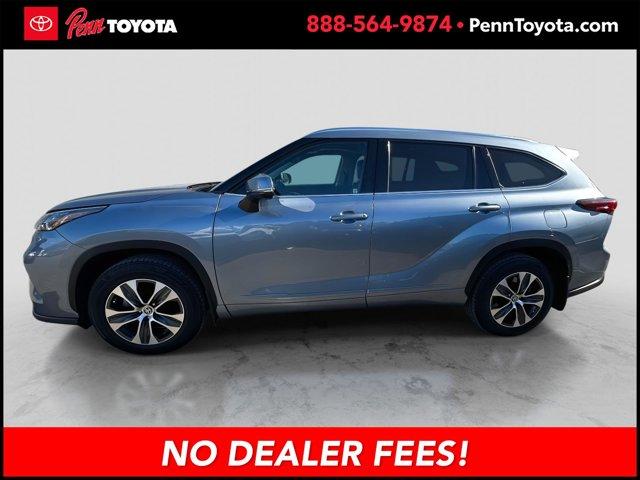 used 2021 Toyota Highlander car, priced at $28,843