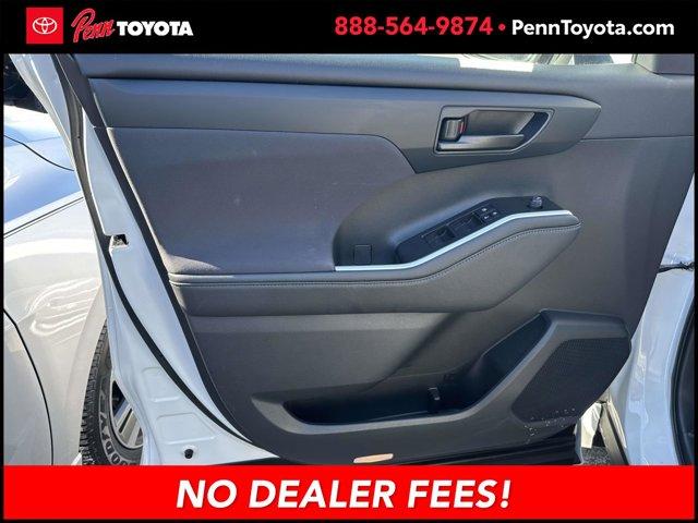 used 2023 Toyota Highlander car, priced at $36,211