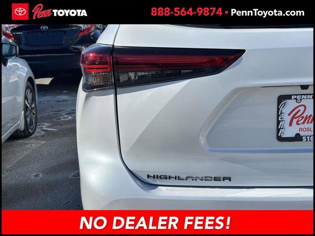 used 2023 Toyota Highlander car, priced at $36,211