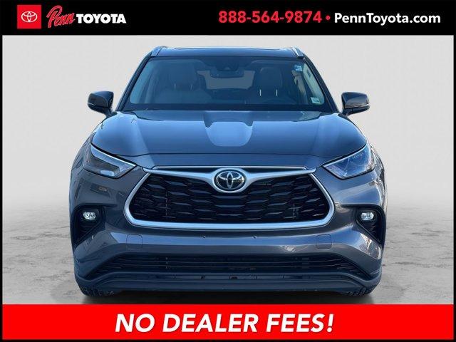 used 2022 Toyota Highlander car, priced at $29,229
