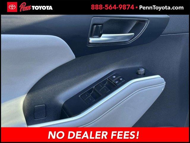 used 2022 Toyota Highlander car, priced at $29,229
