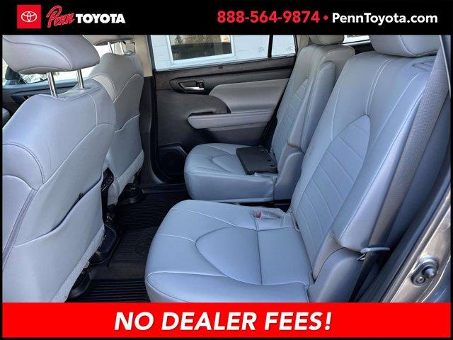 used 2022 Toyota Highlander car, priced at $29,229