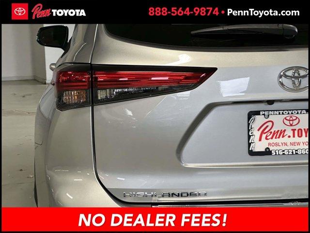 used 2021 Toyota Highlander car, priced at $35,516