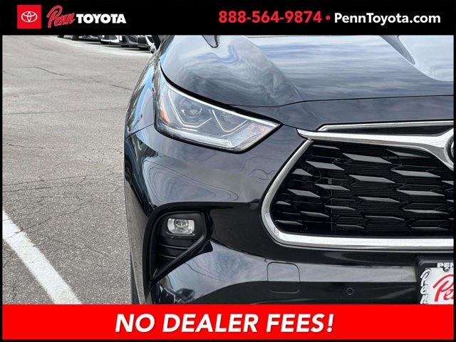 used 2023 Toyota Highlander car, priced at $40,847