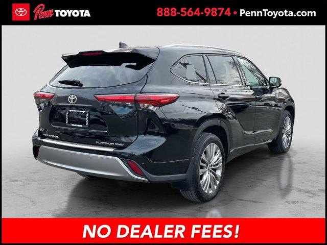 used 2023 Toyota Highlander car, priced at $40,847