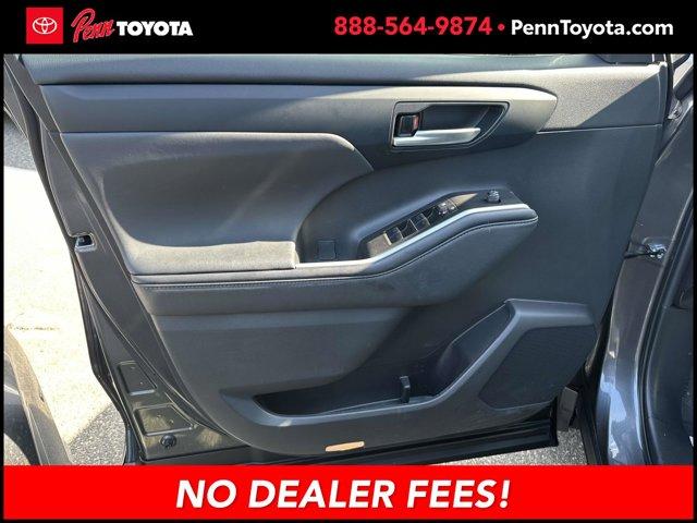 used 2023 Toyota Highlander car, priced at $39,407