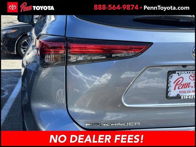 used 2022 Toyota Highlander car, priced at $30,428