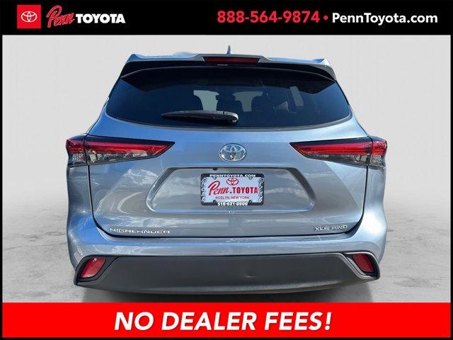 used 2022 Toyota Highlander car, priced at $30,428