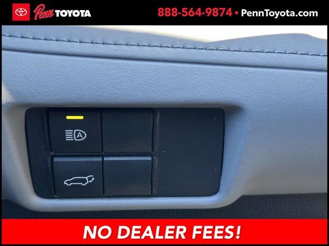used 2022 Toyota Highlander car, priced at $30,428