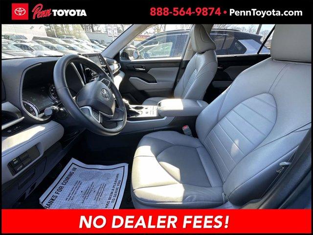 used 2022 Toyota Highlander car, priced at $30,428