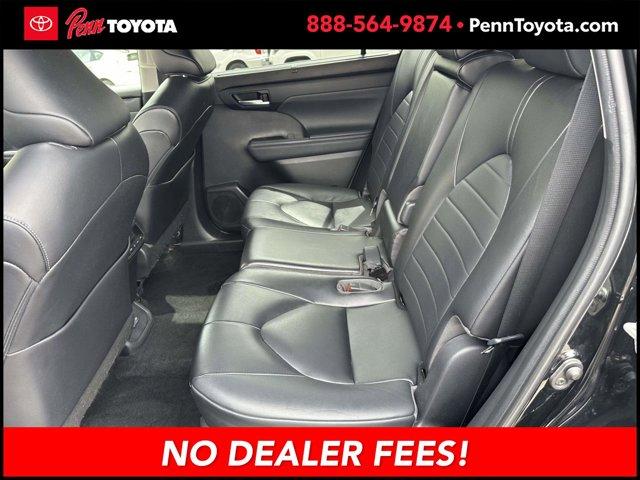 used 2023 Toyota Highlander car, priced at $30,971