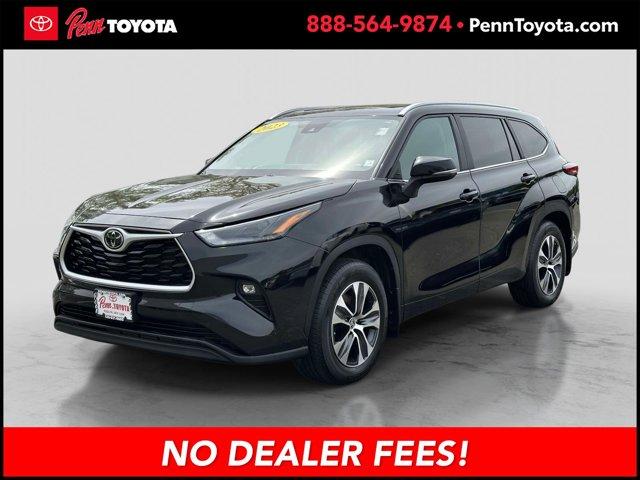 used 2023 Toyota Highlander car, priced at $30,971