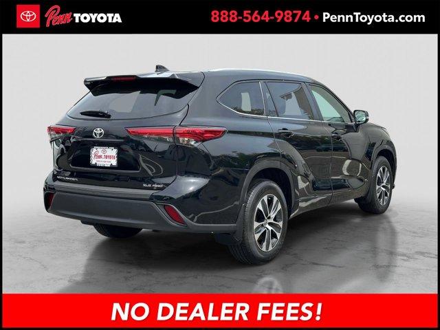 used 2023 Toyota Highlander car, priced at $30,971