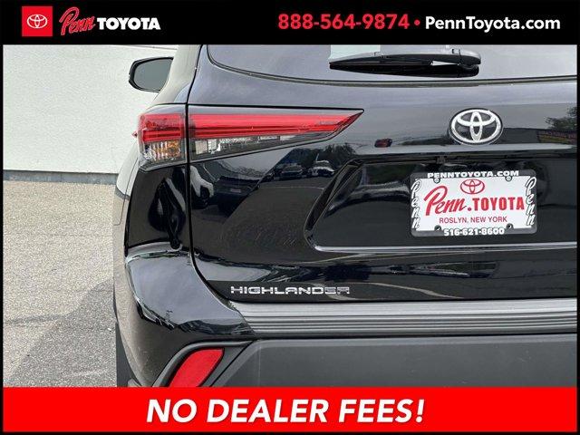 used 2023 Toyota Highlander car, priced at $30,971