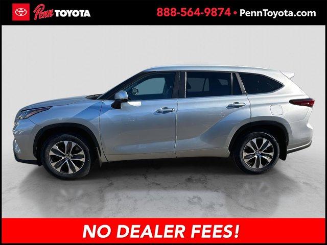 used 2023 Toyota Highlander car, priced at $32,582