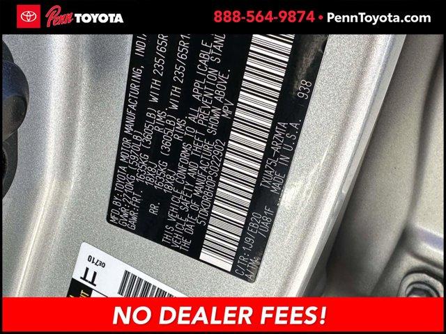used 2023 Toyota Highlander car, priced at $32,582