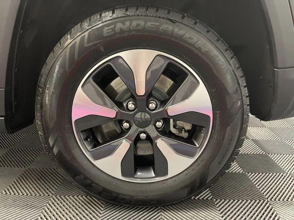 used 2023 Jeep Grand Cherokee 4xe car, priced at $28,488