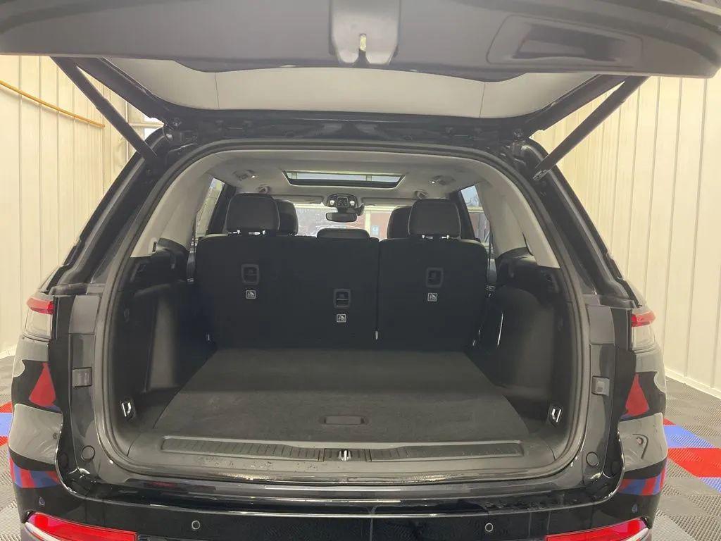 used 2023 Jeep Grand Cherokee 4xe car, priced at $28,488