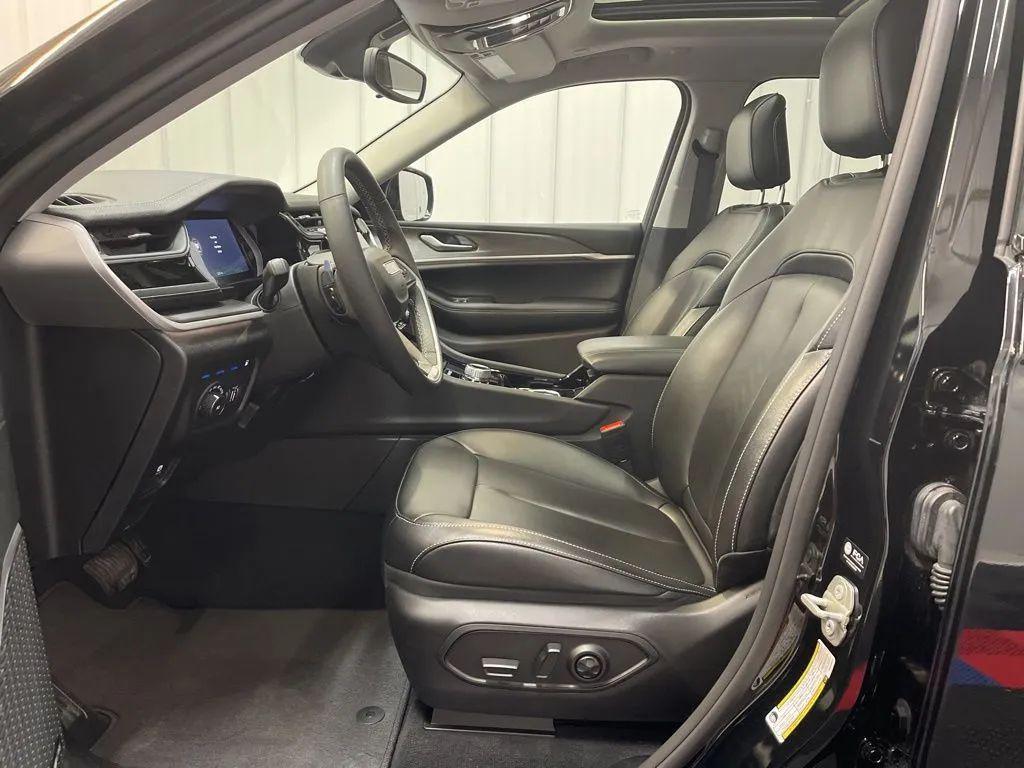 used 2023 Jeep Grand Cherokee 4xe car, priced at $28,488