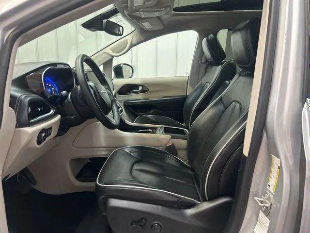 used 2024 Chrysler Pacifica car, priced at $33,998