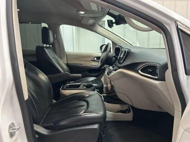 used 2023 Chrysler Pacifica car, priced at $24,998