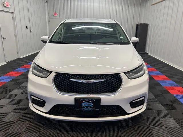 used 2023 Chrysler Pacifica car, priced at $24,998