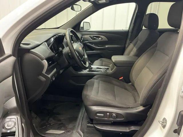 used 2023 Chevrolet Traverse car, priced at $23,998