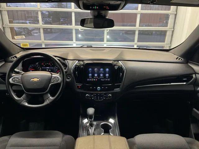 used 2023 Chevrolet Traverse car, priced at $23,998