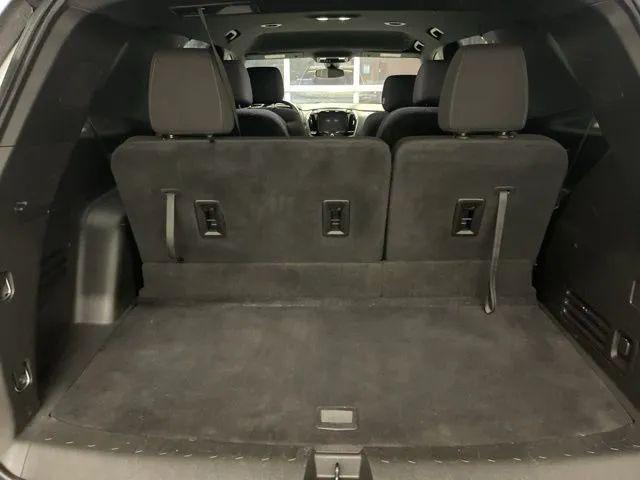 used 2023 Chevrolet Traverse car, priced at $23,998