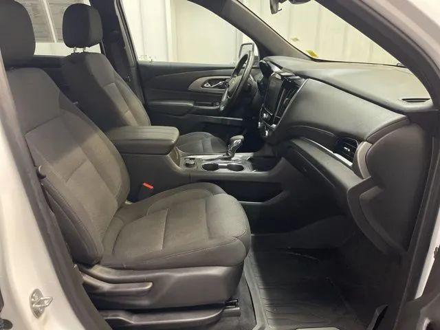 used 2023 Chevrolet Traverse car, priced at $24,995