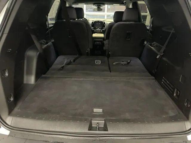 used 2023 Chevrolet Traverse car, priced at $24,995