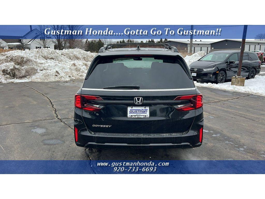 new 2026 Honda Odyssey car, priced at $42,027