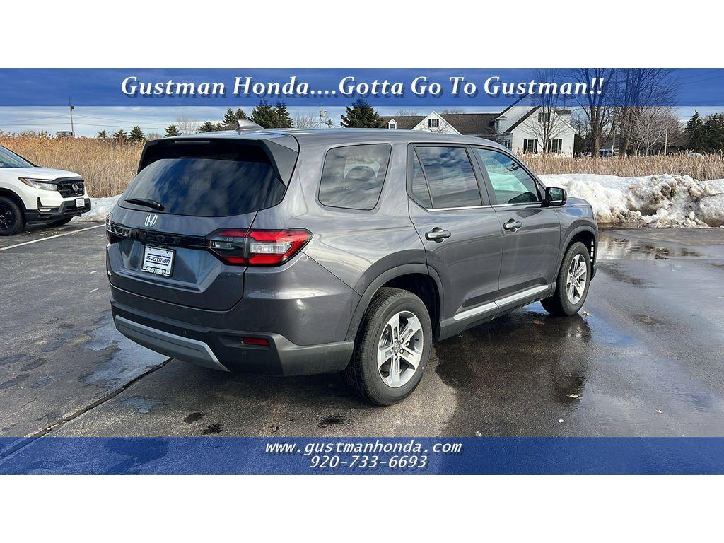 new 2025 Honda Pilot car, priced at $44,903