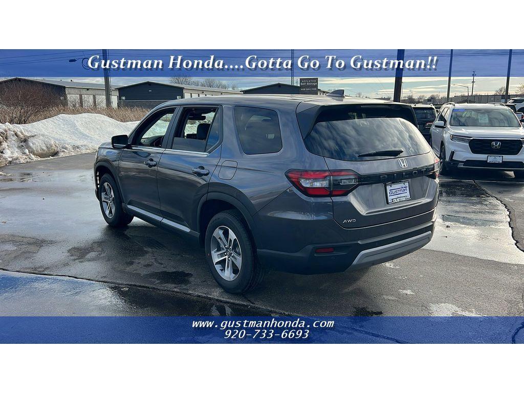 new 2025 Honda Pilot car, priced at $44,903