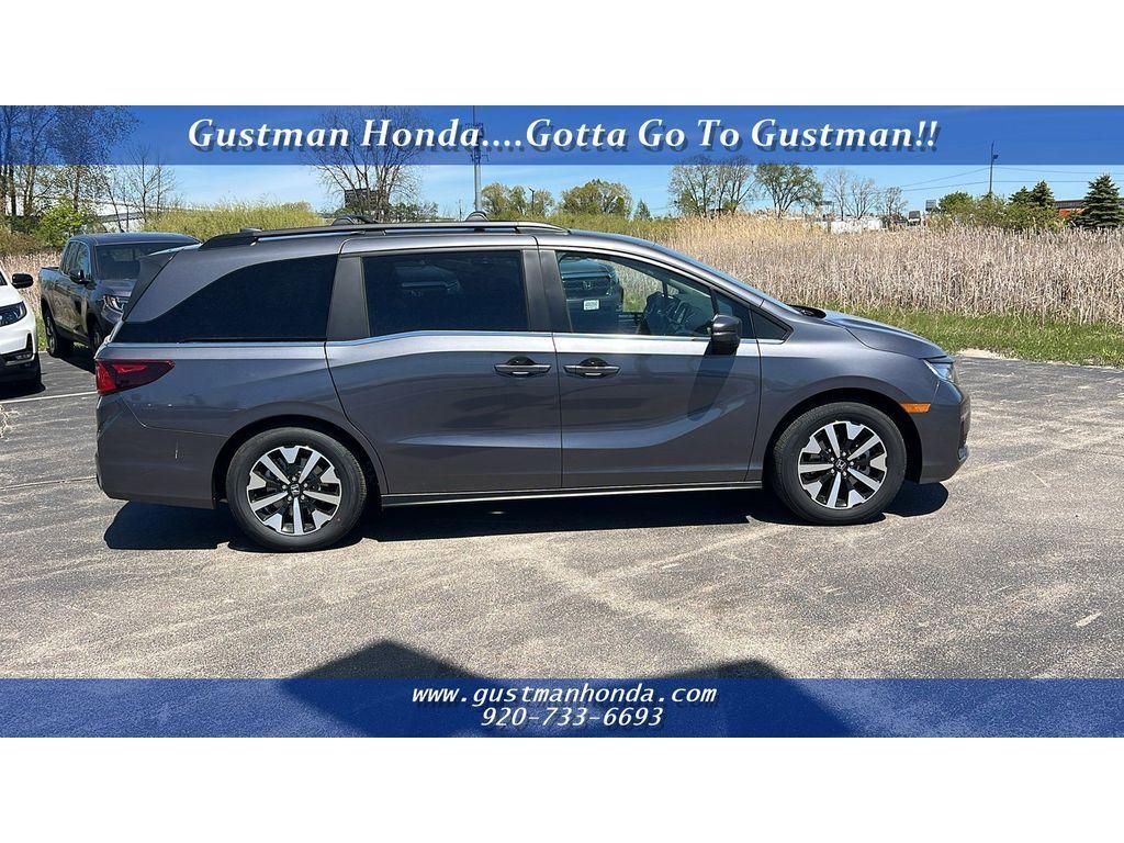 new 2026 Honda Odyssey car, priced at $42,527
