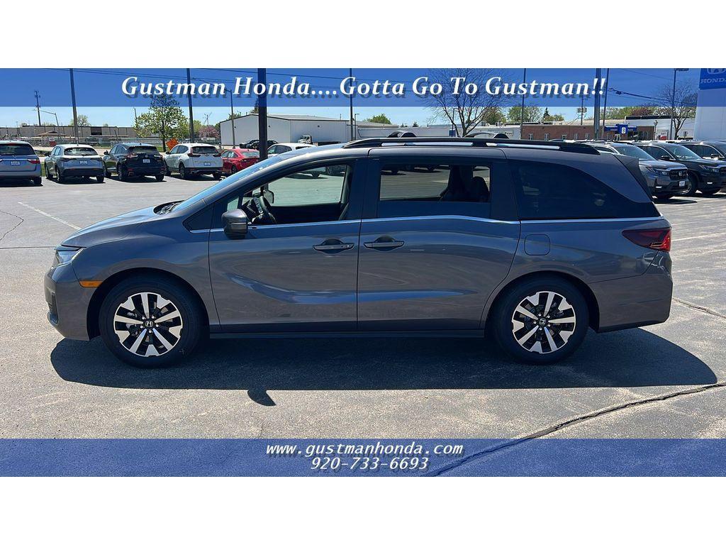 new 2026 Honda Odyssey car, priced at $42,527